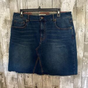 Frye & Co denim raw hem mini skirt 14